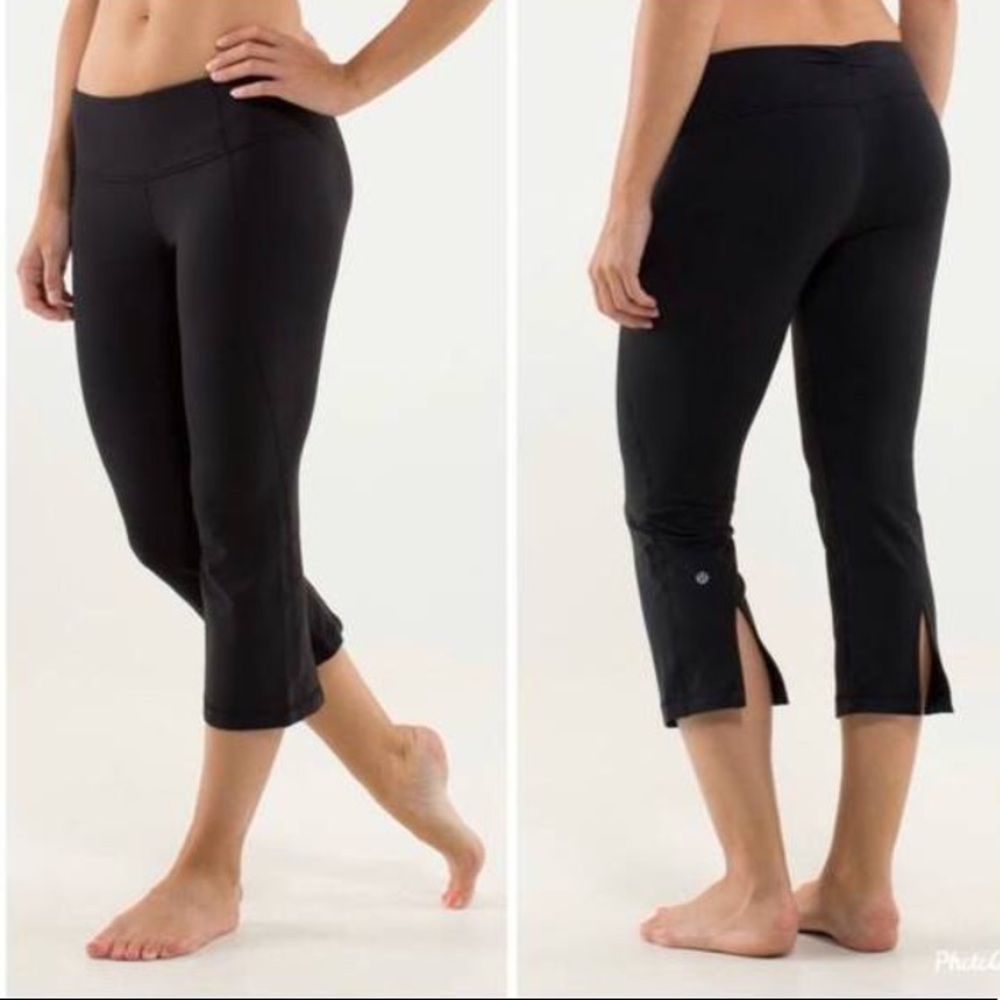 Lululemon Crop Flare Leggings / Yoga Pants
